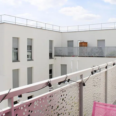 2 Bedrooms With Balcony * Aubervilliers